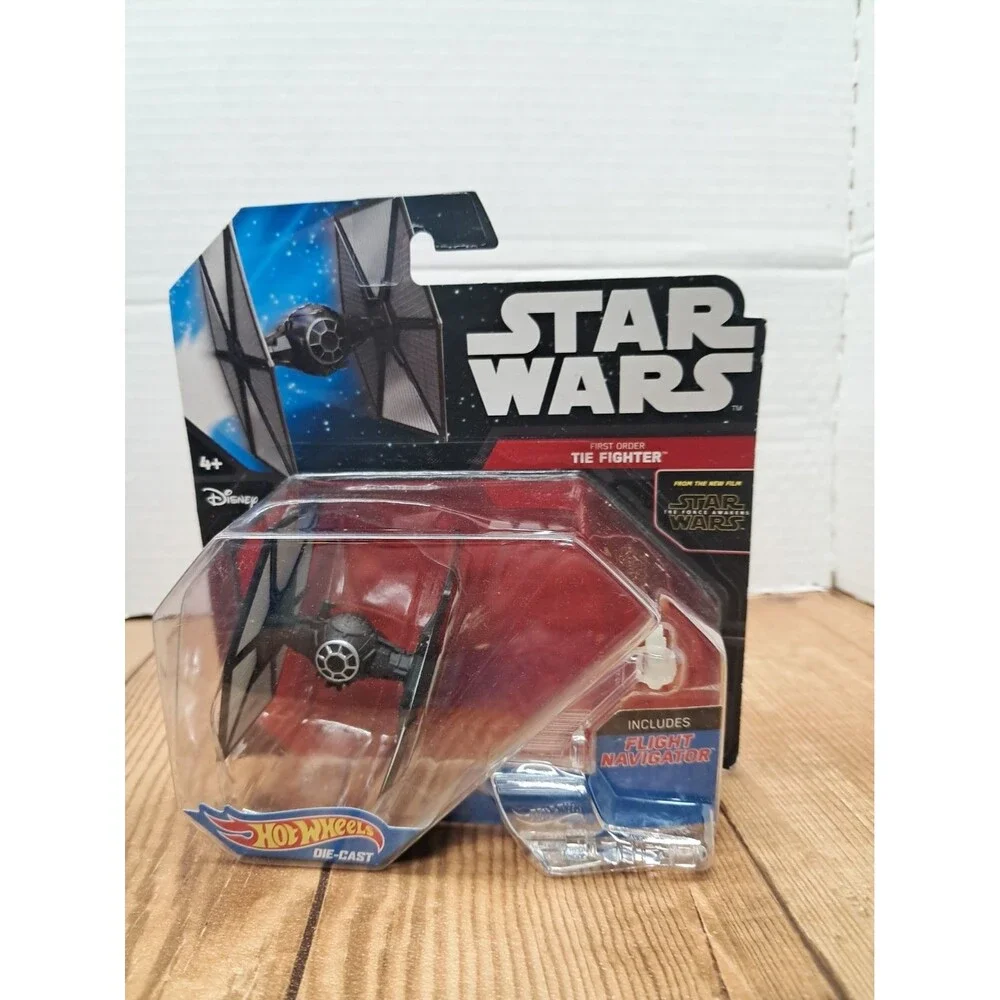 2015 Star Wars First Order TIE Fighter Hot Wheels Starship & Flight Stand Sealed